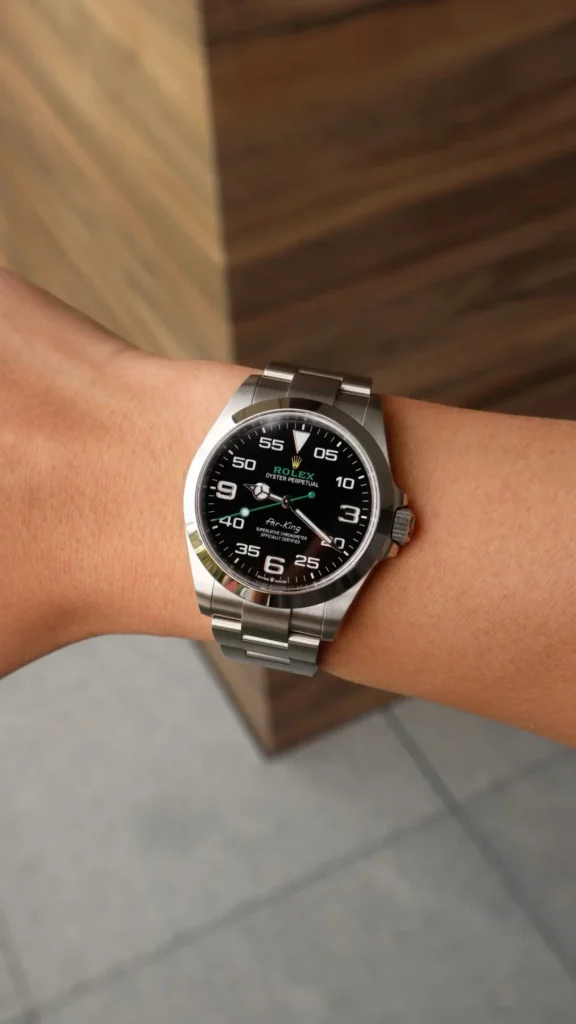 How to Set the Time on a Rolex