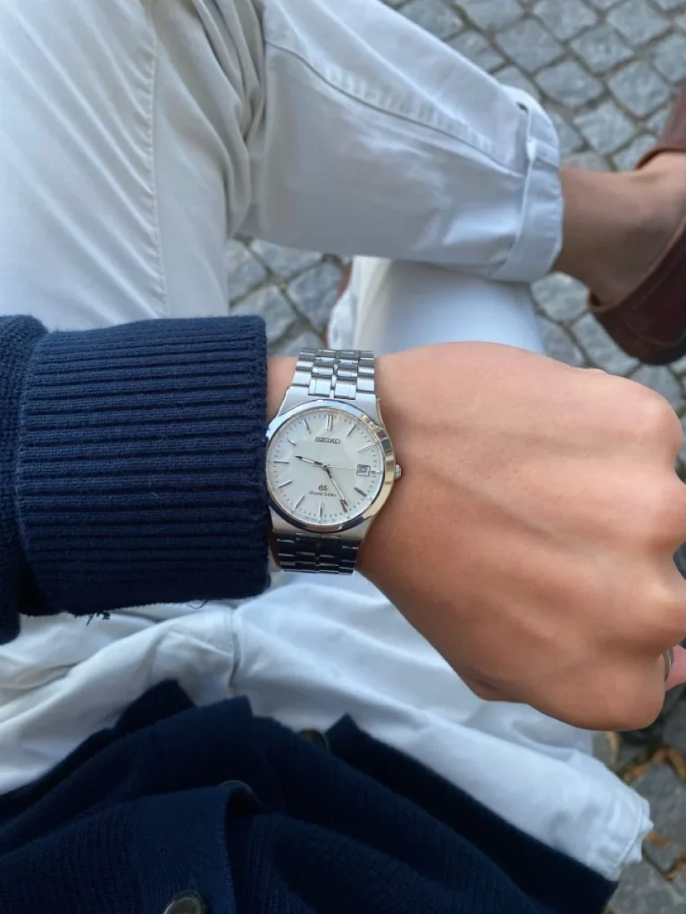 How to tell if a Rolex is real or fake